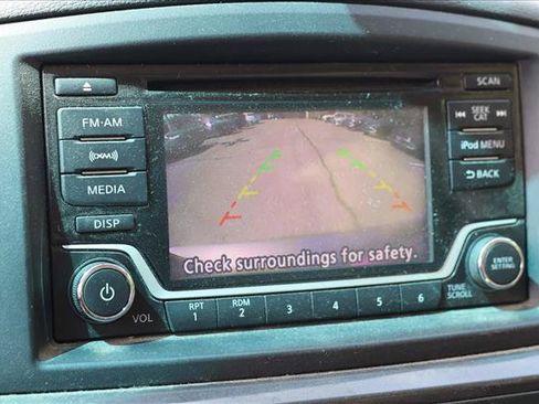 Used 2016 Nissan Quest SV FWD image 15