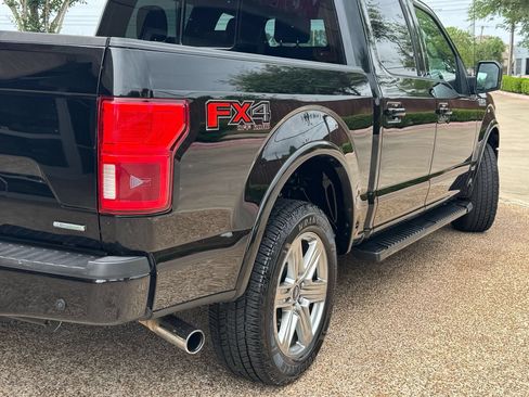 Used 2018 Ford F150 Lariat w/ Equipment Group 502A Luxury AWD/4WD image 4