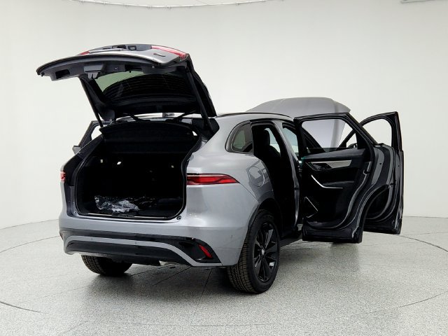 Certified 2026 Jaguar F-PACE R-Dynamic S AWD/4WD image 11