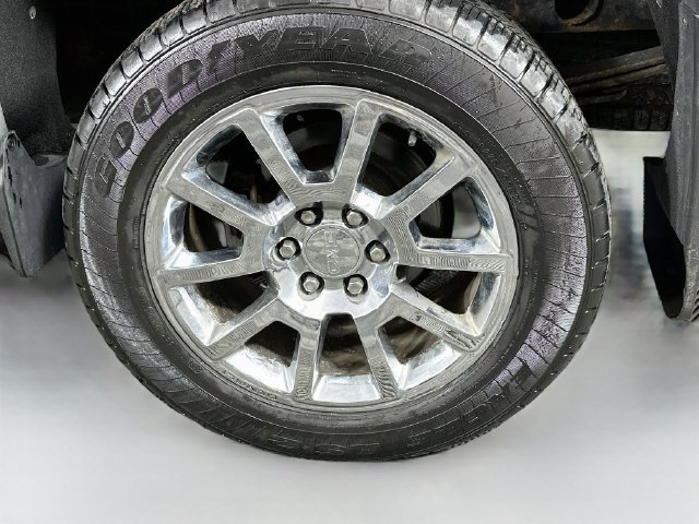 Used 2014 GMC Sierra 1500 Denali w/ Driver Alert Package AWD/4WD image 28