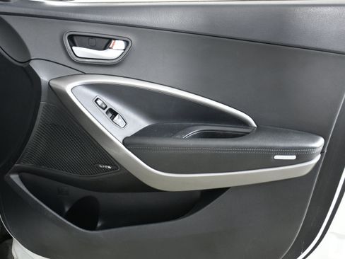 Used 2019 Hyundai Santa Fe XL image 33