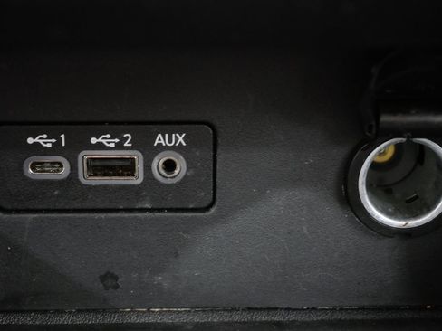 Used 2025 Nissan Altima 2.5 SV FWD image 21