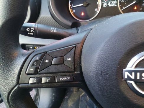 Used 2023 Nissan Kicks S image 20