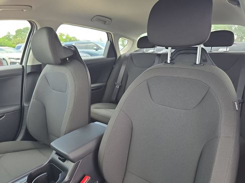 New 2026 Kia K4 FWD image 21