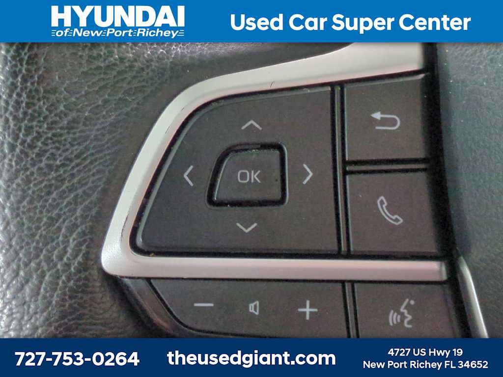 Used 2022 Toyota Sienna XLE FWD image 29