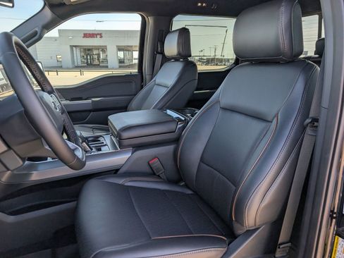 Used 2025 Ford F150 Lariat w/ Equipment Group 502A High image 27