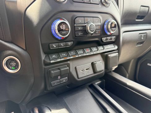 Used 2021 GMC Sierra 1500 AT4 w/ AT4 Premium Package AWD/4WD image 31