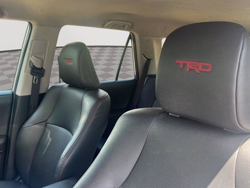 Used 2020 Toyota 4Runner TRD Off-Road Premium AWD/4WD image 6