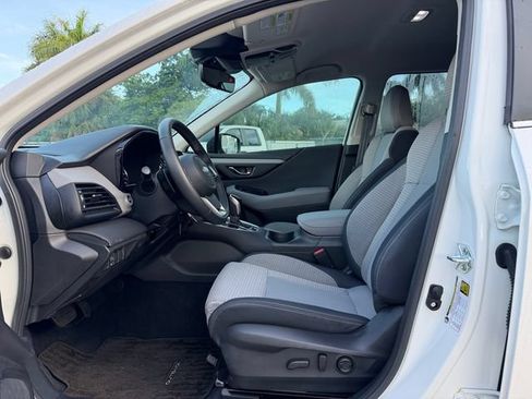 Certified 2025 Subaru Outback Premium AWD/4WD image 10