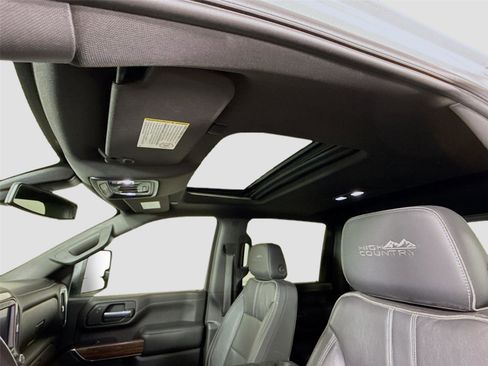 Used 2021 Chevrolet Silverado 3500 High Country w/ Safety Package II image 17