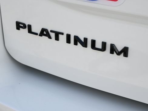 New 2027 Ford Expedition Platinum w/ Stealth Appearance Package AWD/4WD image 7