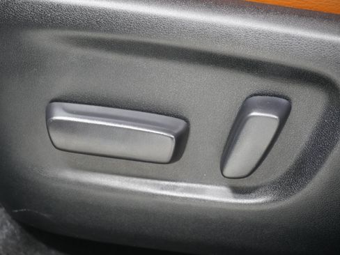 Used 2016 Toyota RAV4 SE FWD image 15