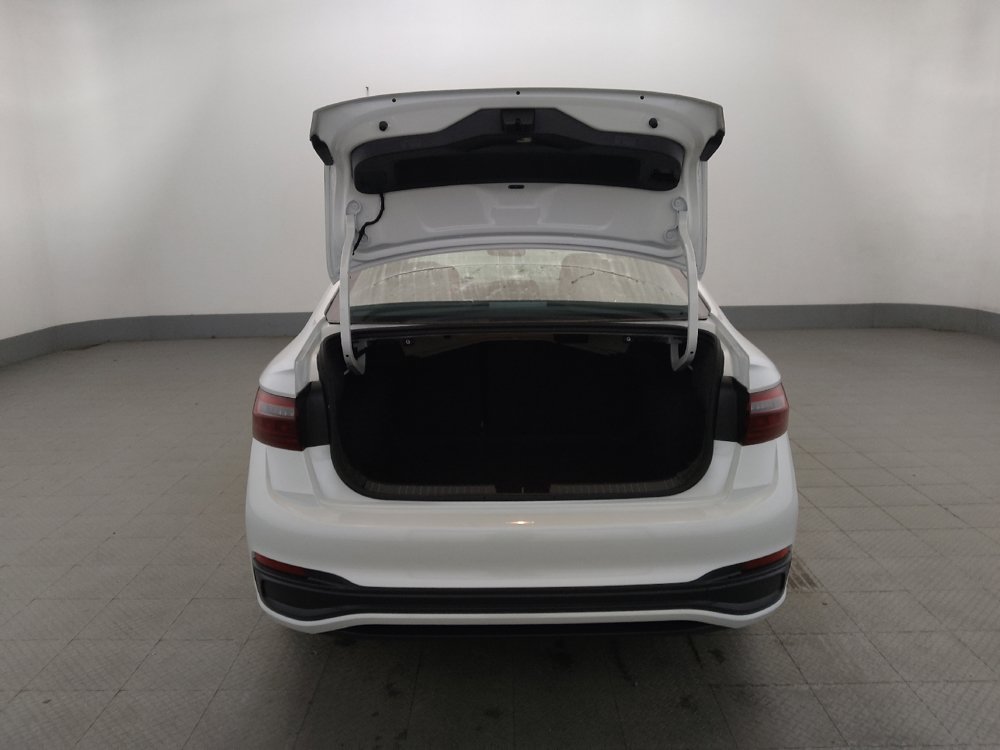 Used 2024 Volkswagen Jetta SE FWD image 29