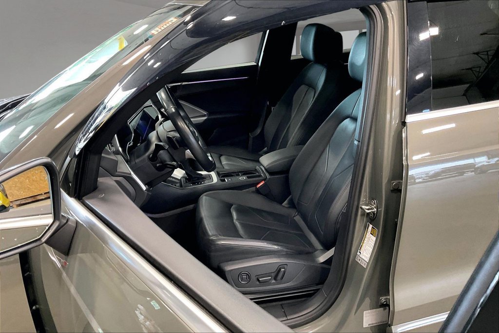 Used 2021 Audi Q3 2.0T Premium Plus AWD/4WD image 22