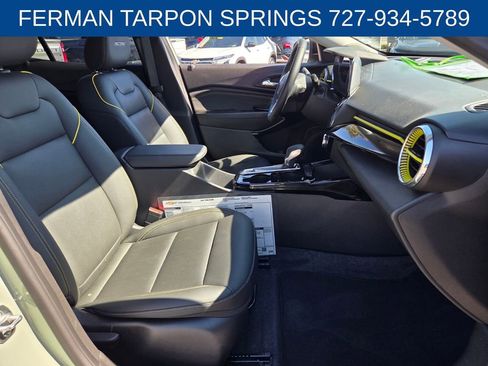 Used 2025 Chevrolet Trax ACTIV w/ Driver Confidence Package image 19