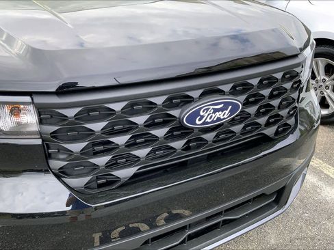 Used 2025 Ford Maverick XLT image 29