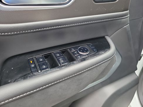 New 2026 INFINITI QX80 Luxe image 16