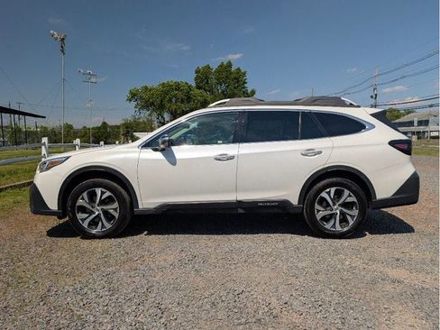Used 2022 Subaru Outback Touring XT AWD/4WD image 9