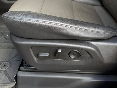 Used 2023 Chevrolet Silverado 1500 ZR2 w/ Technology Package image 12