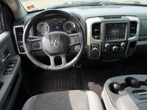 Used 2017 RAM 1500 Big Horn AWD/4WD image 19