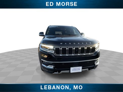 Used 2023 Jeep Wagoneer Series III w/ Premium Group I image 2