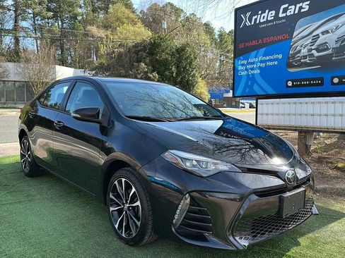 Used 2017 Toyota Corolla SE w/ Carpet Mat Package (TMS) image 1