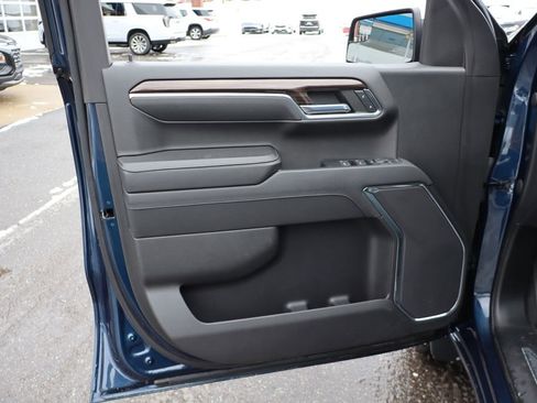 Used 2023 Chevrolet Silverado 1500 LT image 9