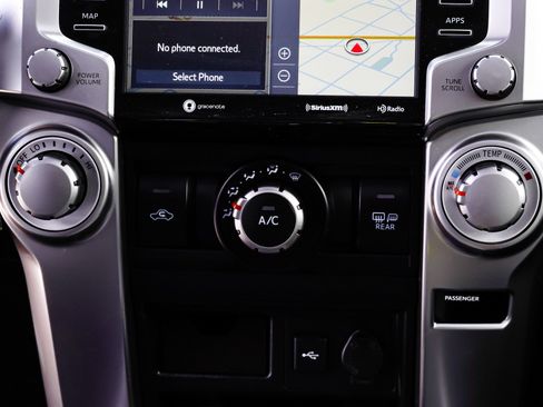 Used 2021 Toyota 4Runner SR5 Premium w/ Moonroof Package AWD/4WD image 35