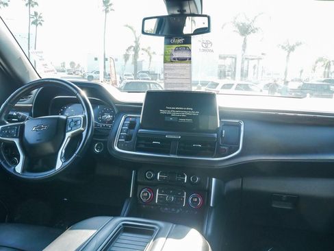 Used 2022 Chevrolet Tahoe Z71 w/ Z71 Off-Road Package image 12