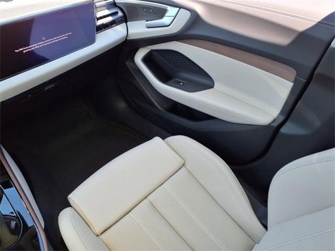 New 2025 Audi A5 2.0T Prestige image 9