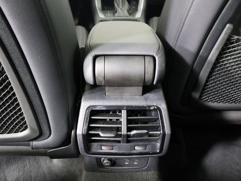 Used 2023 Audi Q3 2.0T Premium w/ Convenience Package image 25