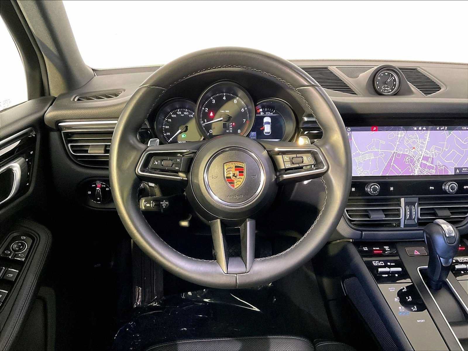 Certified 2023 Porsche Macan AWD/4WD image 15