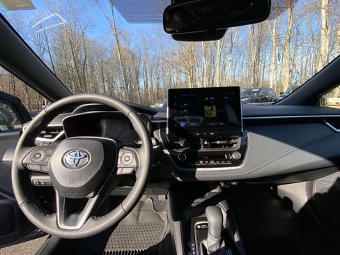 Certified 2025 Toyota Corolla SE image 26