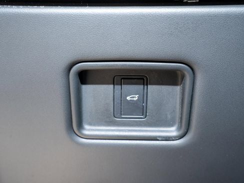 Used 2023 Land Rover Range Rover Sport SE Dynamic image 29