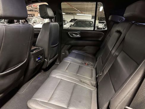 Used 2023 Chevrolet Tahoe Z71 w/ Luxury Package image 17