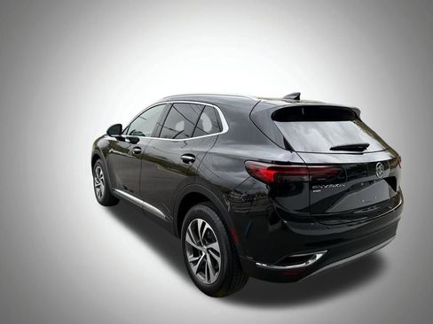 Used 2023 Buick Envision Essence image 3