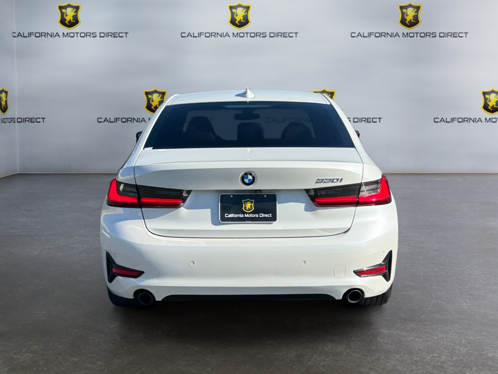 Used 2020 BMW 330i Sedan w/ Convenience Package RWD image 4