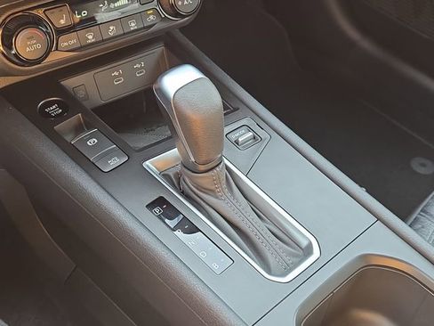 New 2026 Nissan Kicks SV w/ SV Premium Package image 28