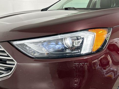 Used 2023 Ford Edge Titanium w/ Class II Trailer Tow Package AWD/4WD image 26