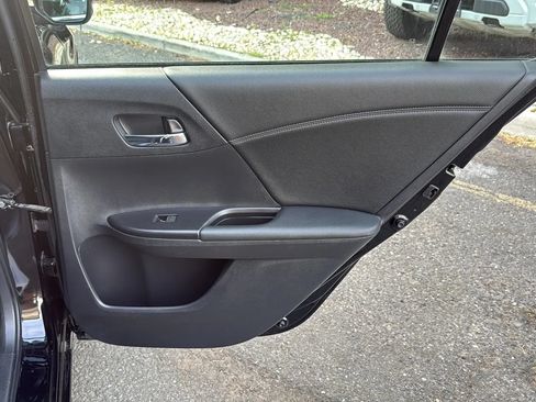 Used 2014 Honda Accord Sport image 16