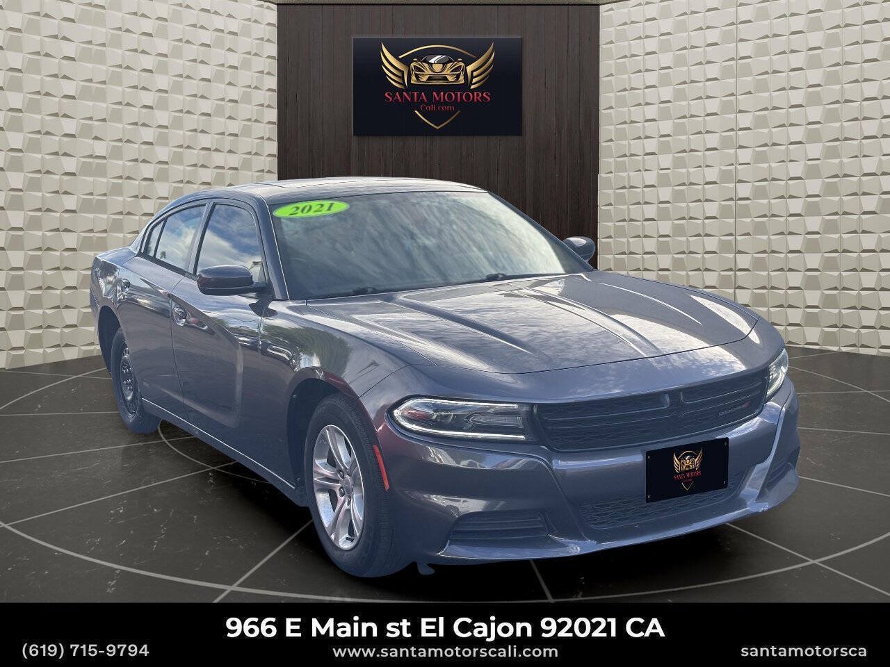 Used 2021 Dodge Charger SXT w/ Leather Interior Group RWD image 2