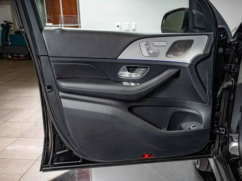 Certified 2024 Mercedes-Benz GLS 450 4MATIC image 19