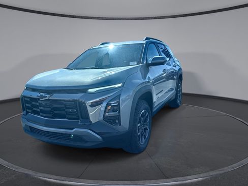 New 2026 Chevrolet Equinox ACTIV w/ Convenience Package III AWD/4WD image 3