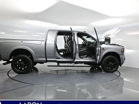 Used 2023 RAM 2500 Limited image 3