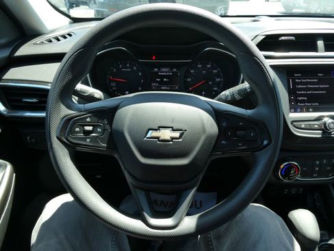 Certified 2023 Chevrolet TrailBlazer LT FWD image 33