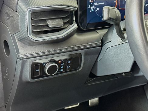 Used 2025 Ford Mustang Premium image 17