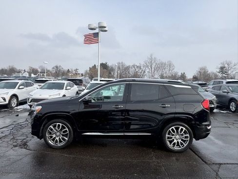 Certified 2022 GMC Terrain Denali w/ Denali Premium Package image 8