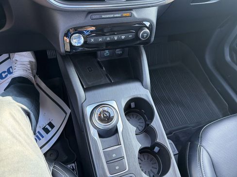 Used 2023 Ford Escape Platinum image 16