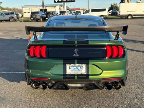 Used 2022 Ford Mustang Shelby GT500 w/ Technology Package image 3