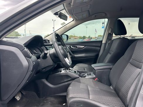 Used 2018 Nissan Rogue SV w/ Premium Package AWD/4WD image 26